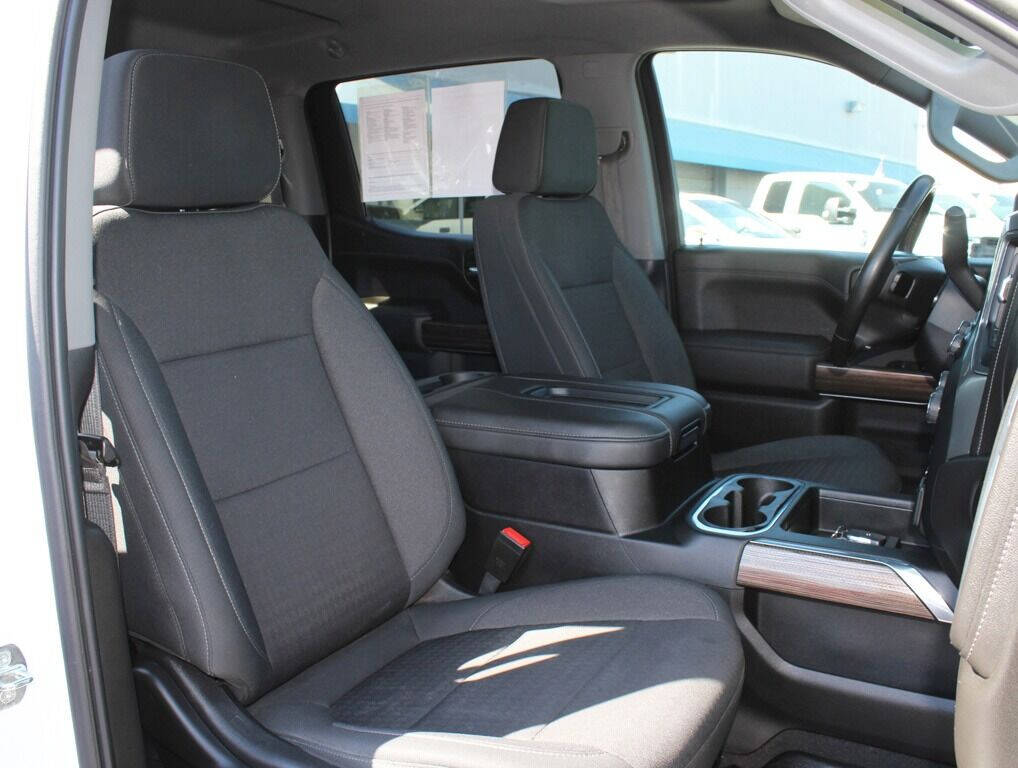 2021 Chevrolet Silverado 1500  - $46,995