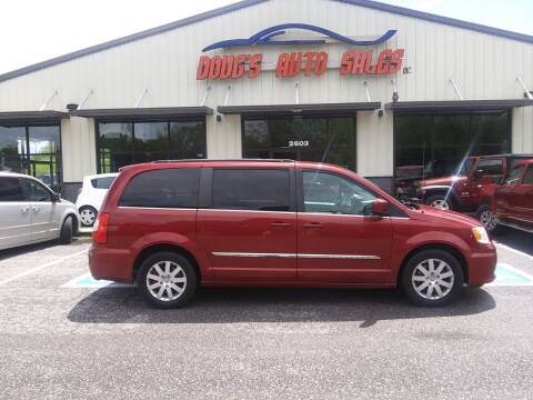 2014 Chrysler Town and Country for sale at DOUG'S AUTO SALES INC in Pleasant View TN