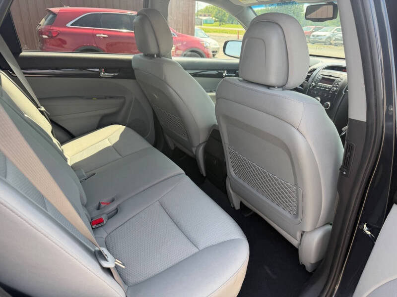 2012 Kia Sorento LX