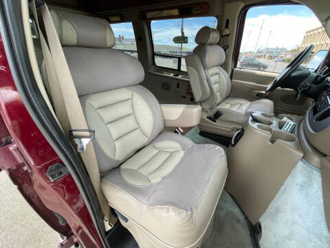 2004 Ford E-Series E-250 SD