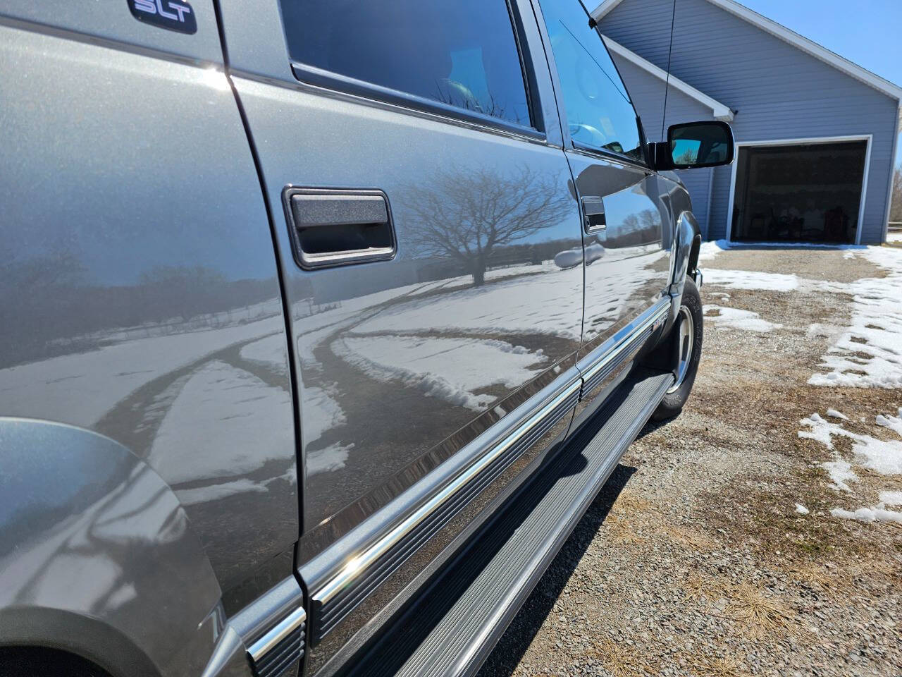 1999 GMC Suburban 37