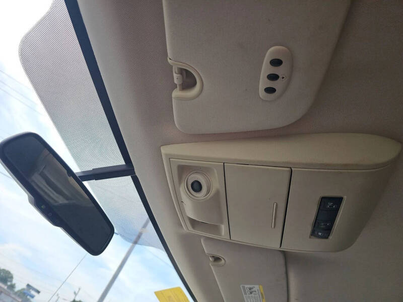 2011 Volkswagen Routan