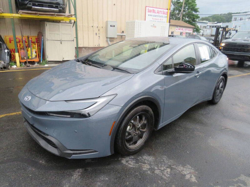 2025 Toyota Prius LE