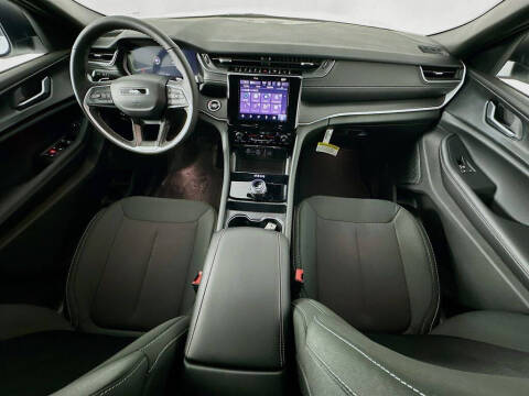 2026 Jeep Grand Cherokee Laredo X