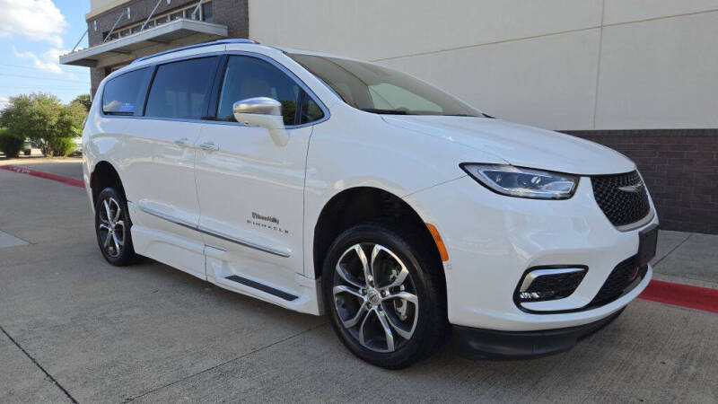 2022 Chrysler Pacifica Pinnacle