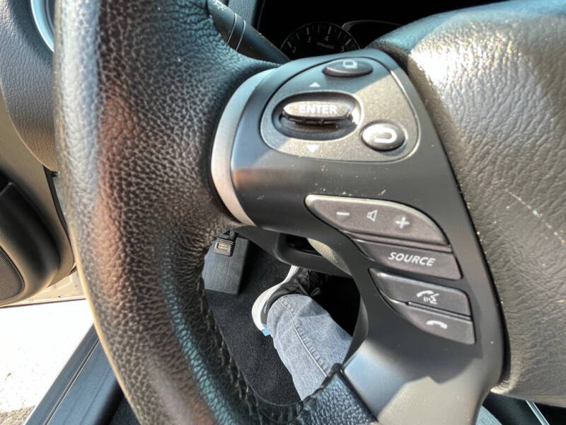 2013 Nissan Pathfinder S