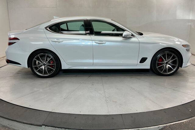 2025 Genesis G70