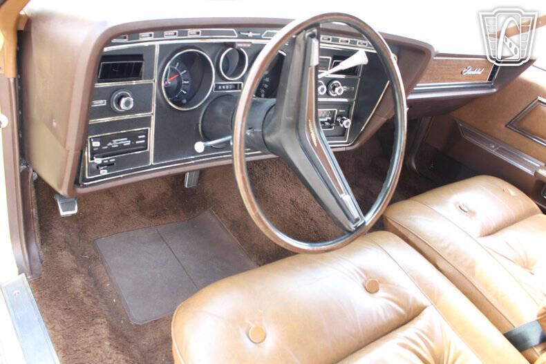 1972 Ford Thunderbird