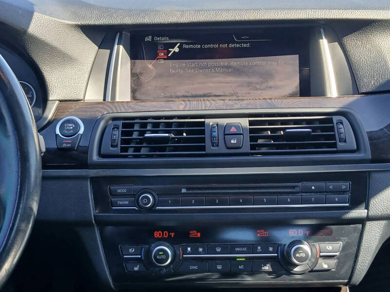 2016 BMW 5 Series 528i