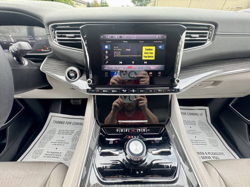 2022 Jeep Wagoneer Series III