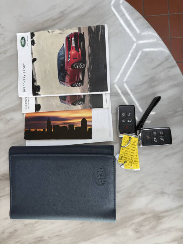 2020 Land Rover Discovery Sport P250 SE