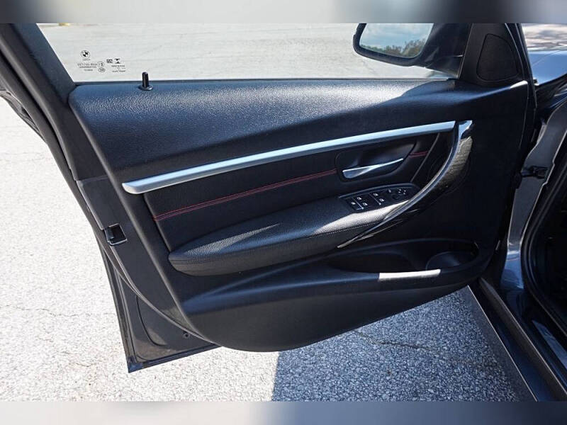 2018 BMW 3 Series 330i