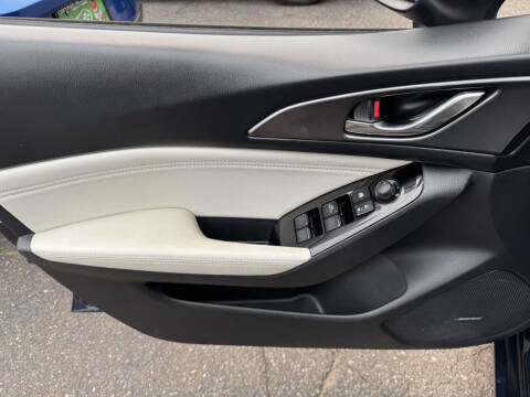 2018 Mazda MAZDA3 Grand Touring