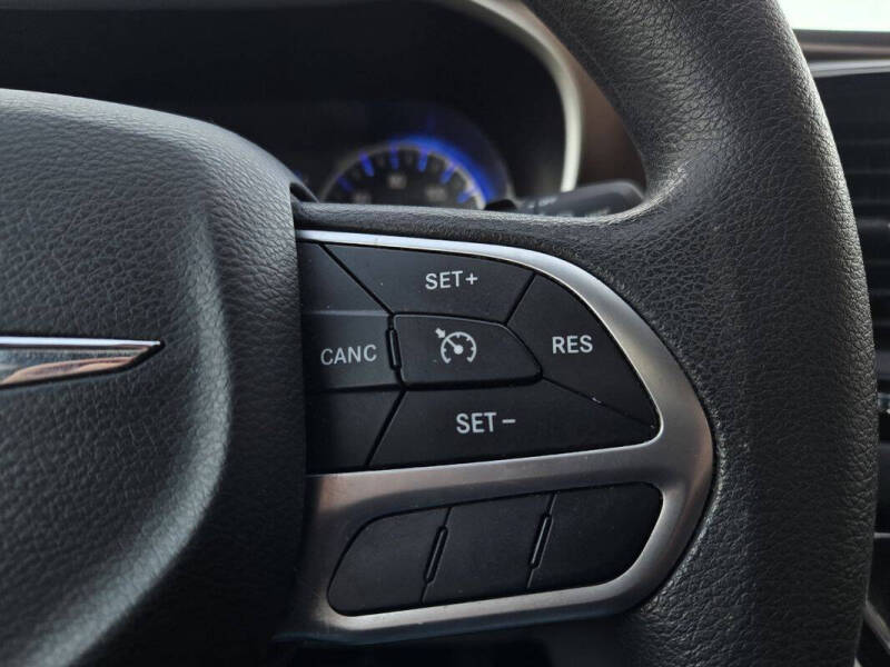 2017 Chrysler Pacifica LX