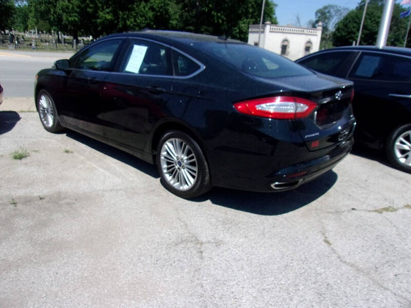 2014 Ford Fusion SE photo 4