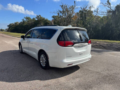 2020 Chrysler Voyager LXi