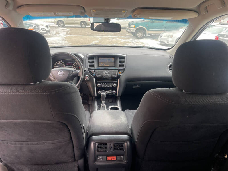 2015 Nissan Pathfinder SV