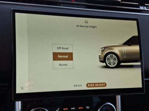 2023 Land Rover Range Rover P530 SE