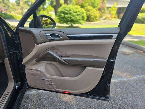 2012 Porsche Cayenne Tiptronic