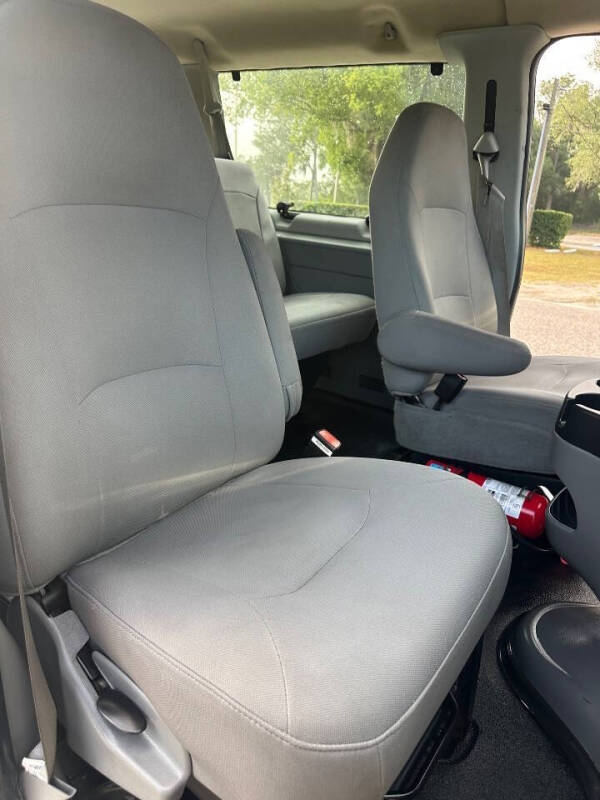 2006 Ford E-Series E-150 XL