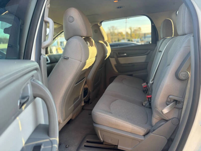 2015 GMC Acadia SLE-1