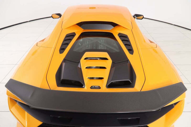 2023 Lamborghini Huracan Tecnica