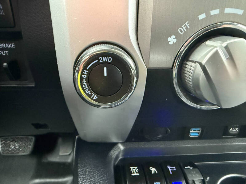 2016 Toyota Tundra SR5