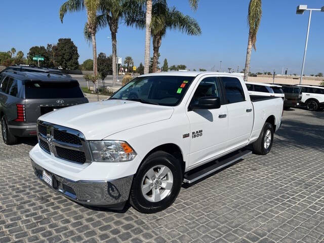 2017 RAM 1500 SLT