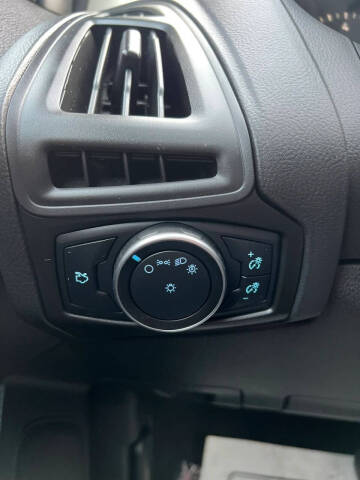 2015 Ford Focus SE
