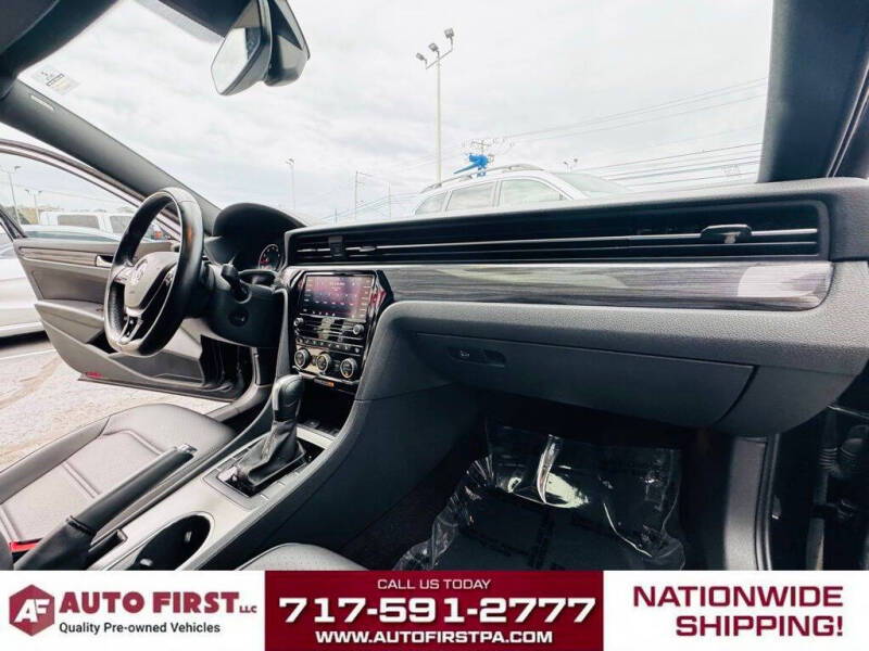 2021 Volkswagen Passat R-Line