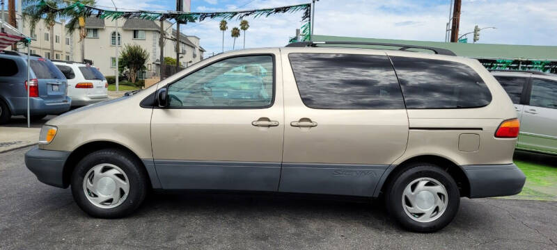 2000 Toyota Sienna for sale at Pauls Auto in Whittier CA