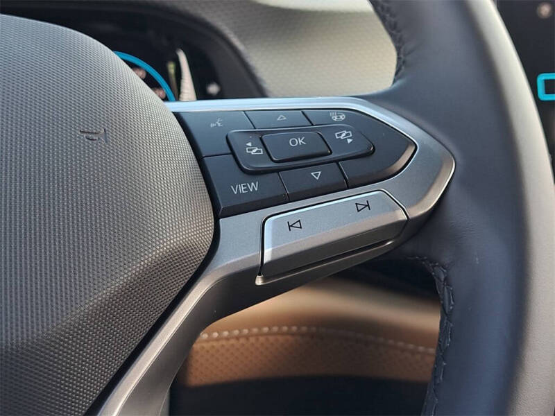 2026 Volkswagen Atlas Cross Sport SEL R-Line Black 4Motion