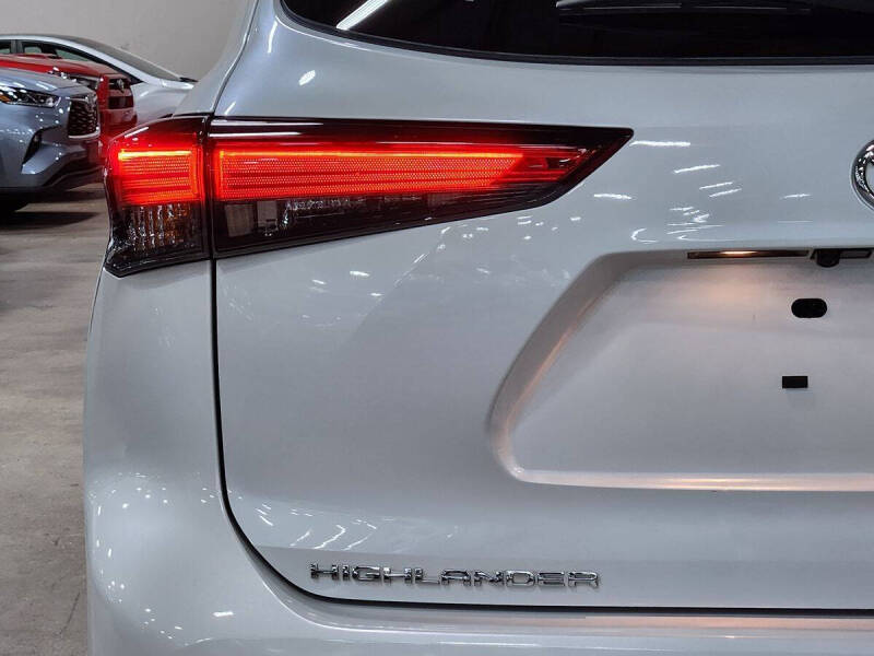 2022 Toyota Highlander XSE