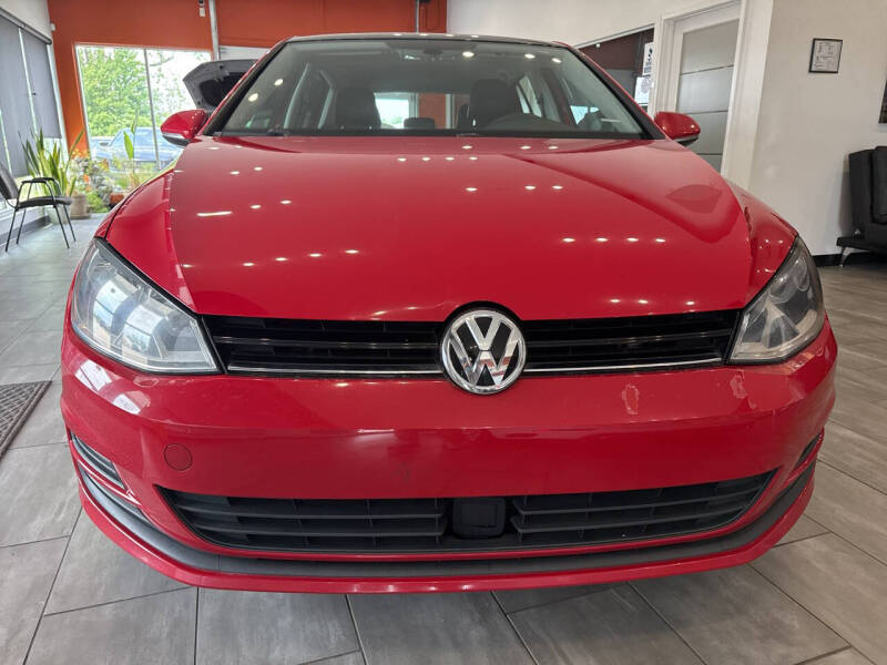 2017 Volkswagen Golf TSI Wolfsburg Edition