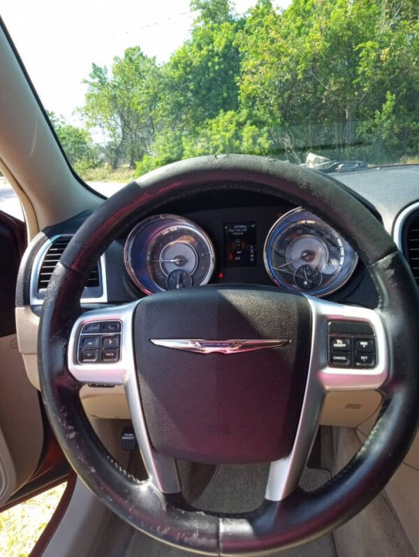 2013 Chrysler 300 Motown