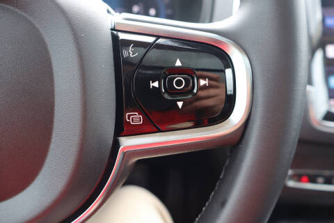 2024 Volvo XC90 B5 Core Bright Theme