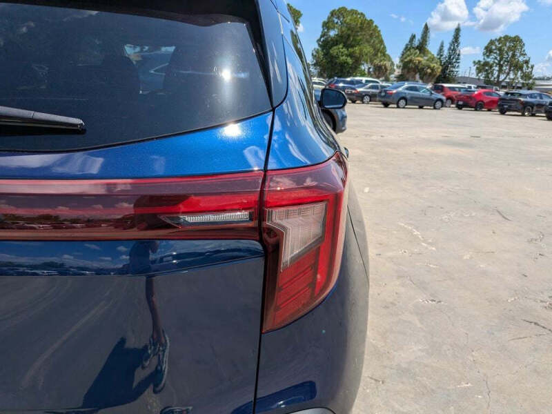 2025 Kia Seltos EX