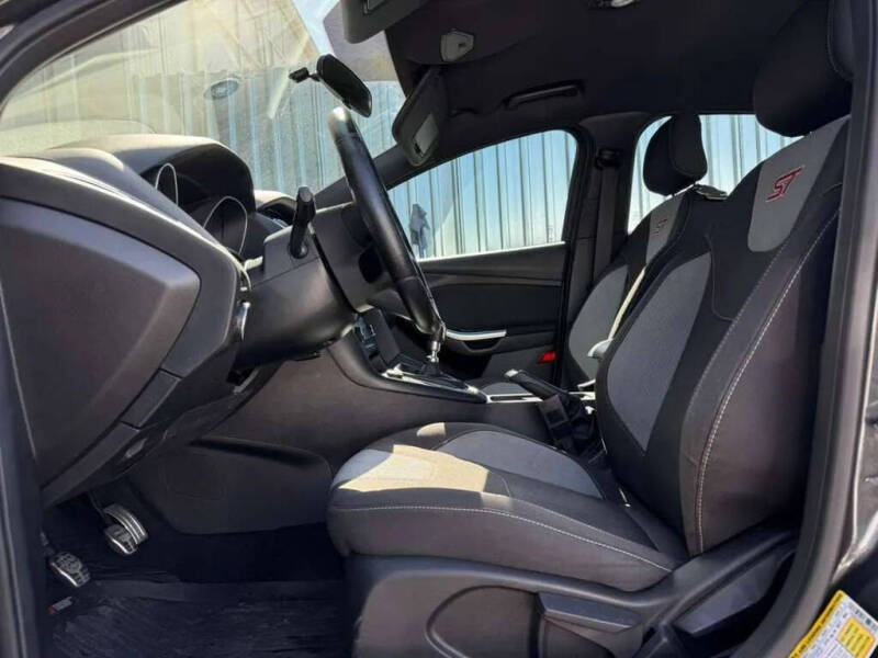 2017 Ford Focus ST