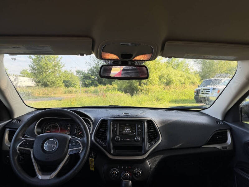 2014 Jeep Cherokee Sport