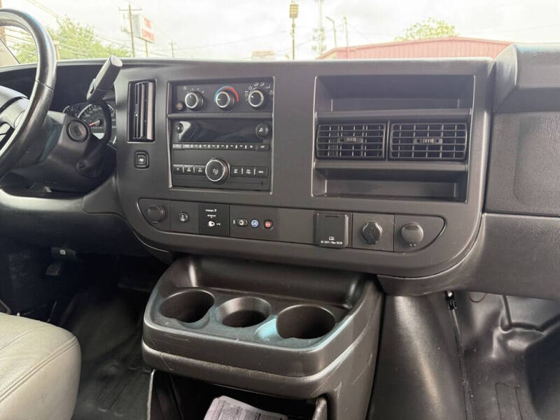 2023 GMC Savana 2500