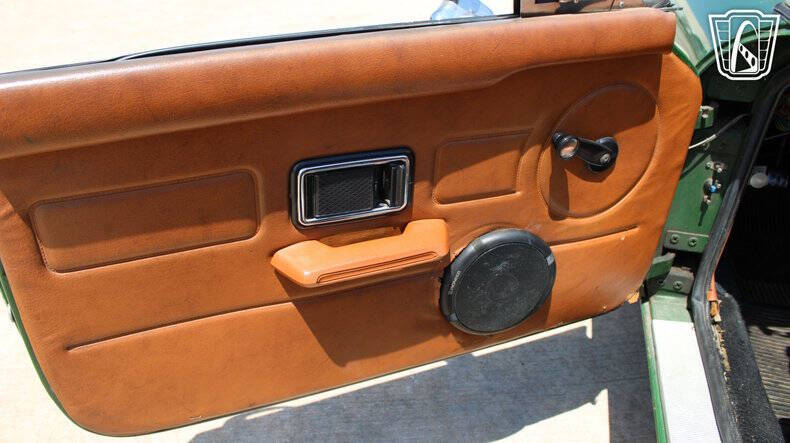 1977 MG B