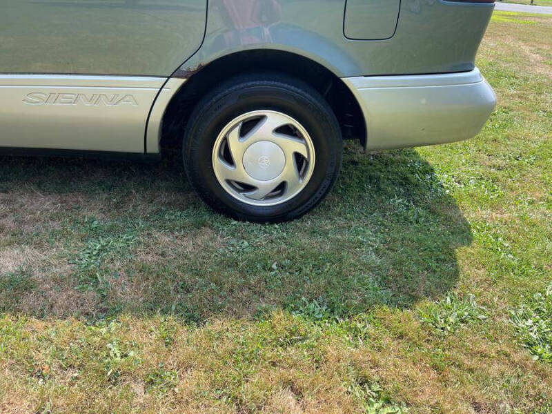 1999 Toyota Sienna
