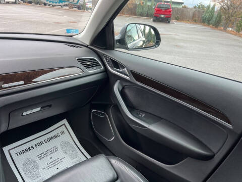 2015 Audi Q3 2.0T quattro Prestige