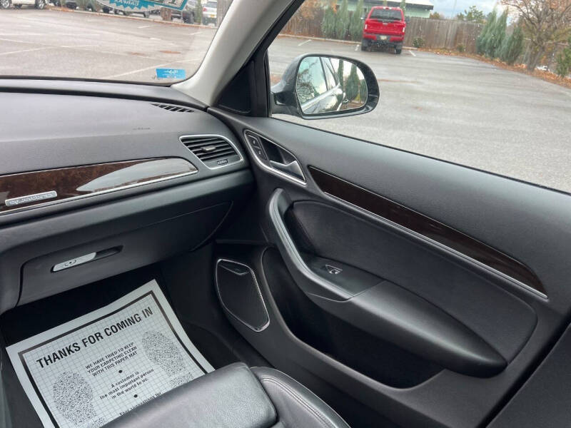 2015 Audi Q3 2.0T quattro Prestige