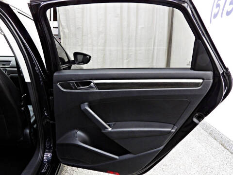 2017 Volkswagen Passat 1.8T SE