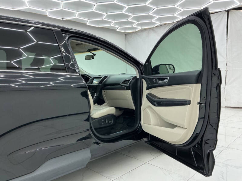 2016 Ford Edge Titanium