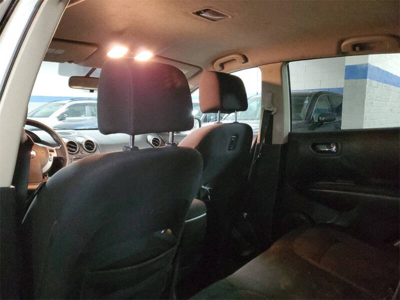 2011 Nissan Rogue S Krom