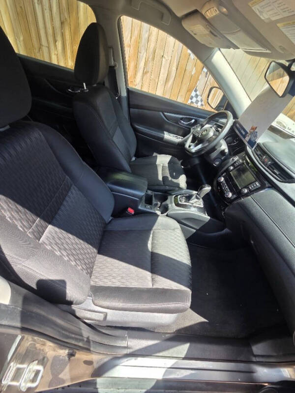 2019 Nissan Rogue SV