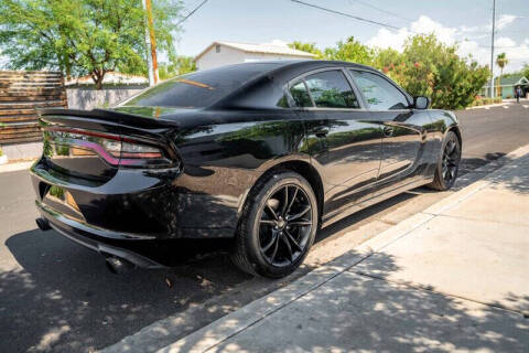 2017 Dodge Charger SE