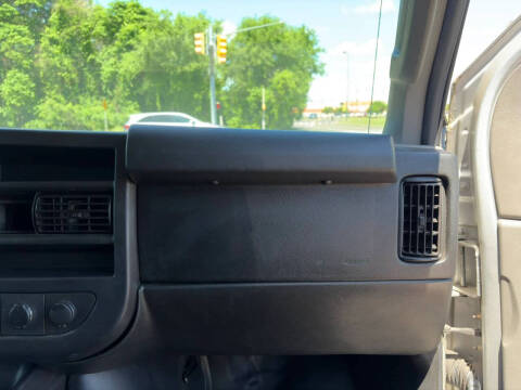 2017 Chevrolet Express LS 2500